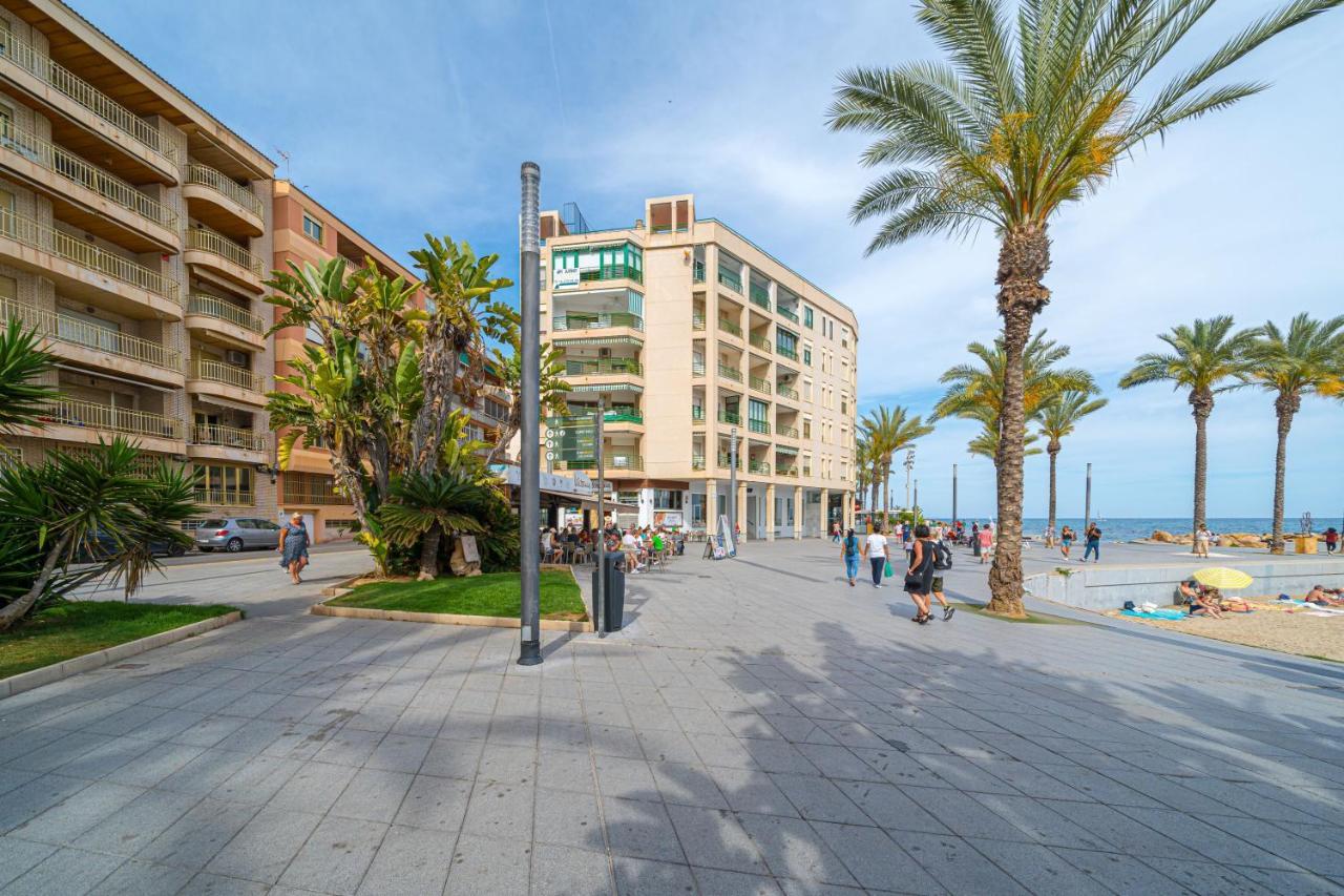 Casa Terra: Apartment 50 Meters From The Beach 托雷维耶哈 外观 照片